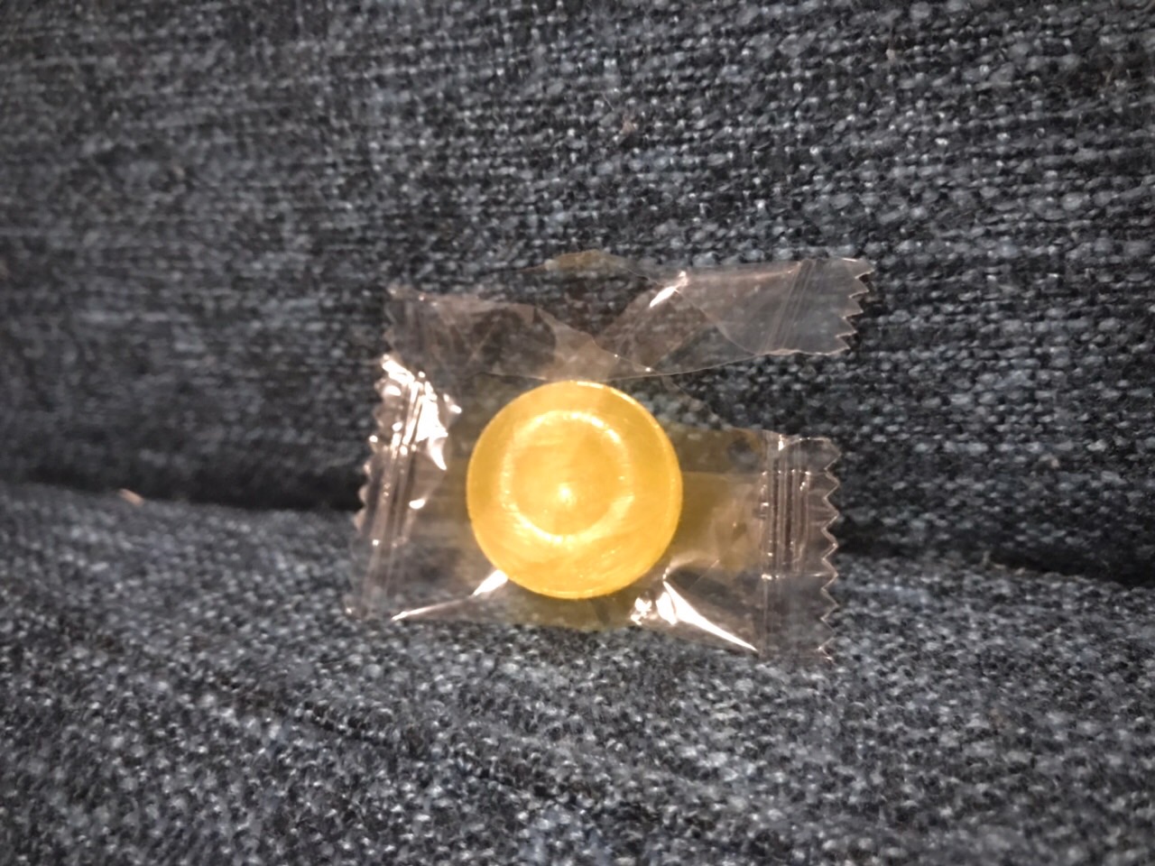 個包装されたCBDキャンディ